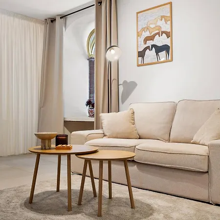 Augusto Collection Boutique Old Town *
