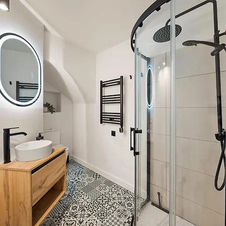 Augusto Collection Boutique Old Town * エステポナ